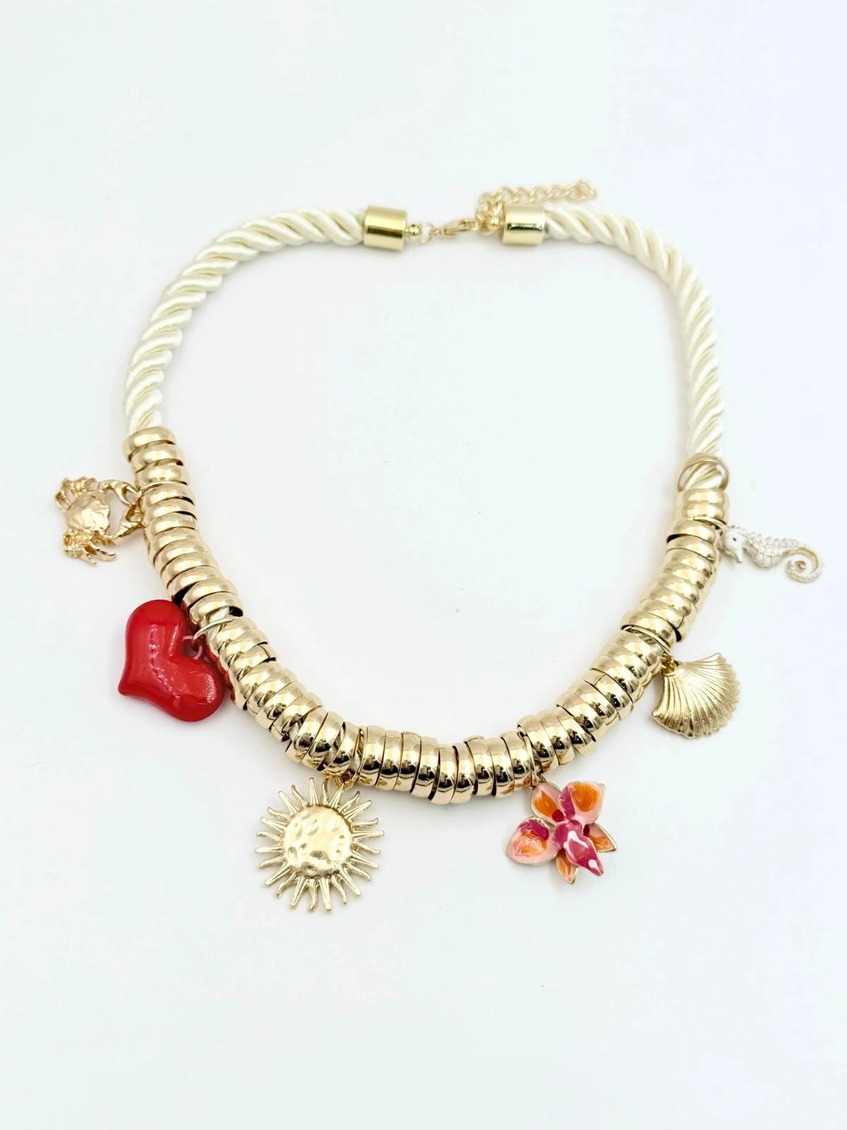 Burgu İpli Charm Kolye