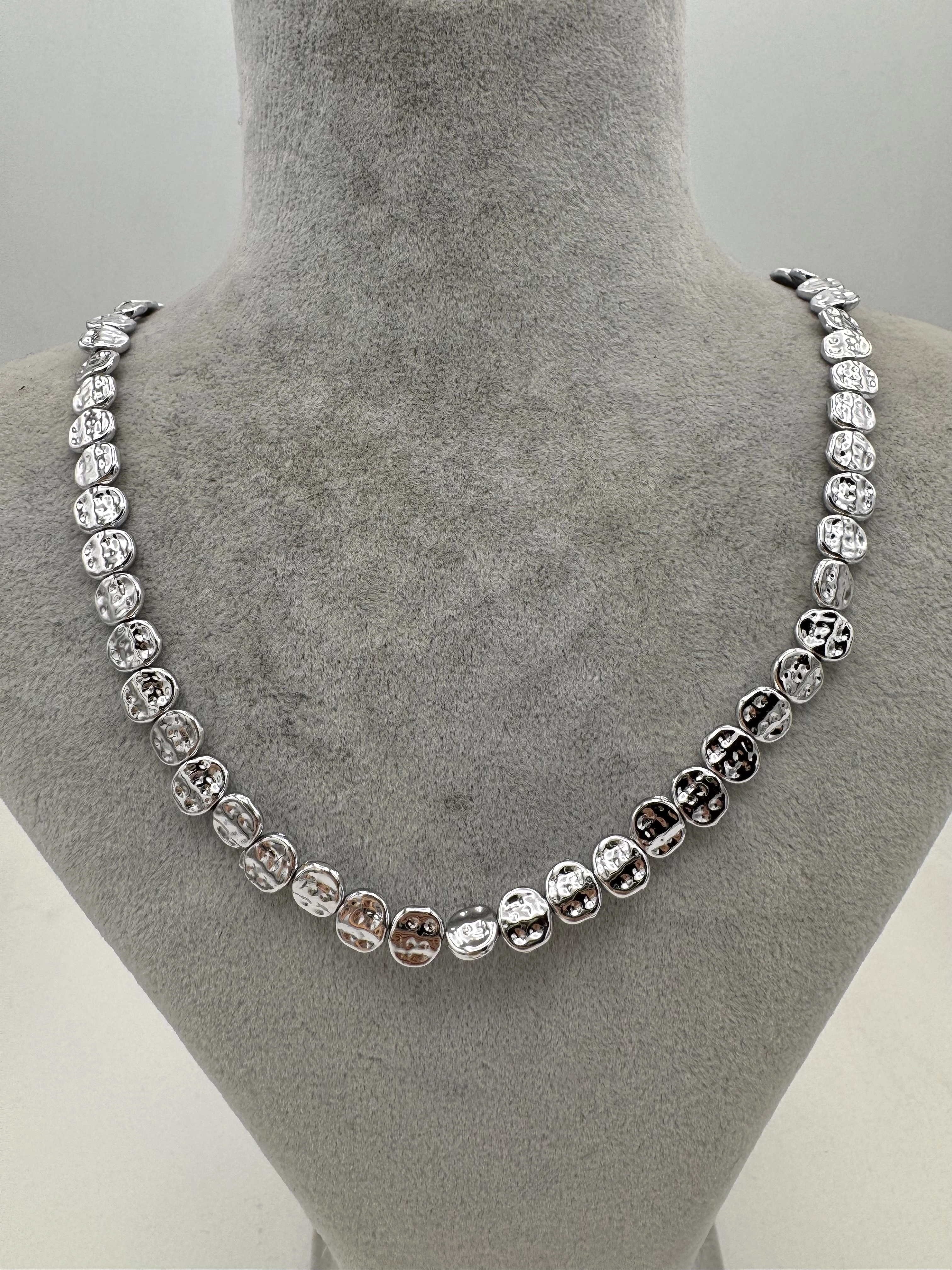 Silver Renk Ezme Kolye