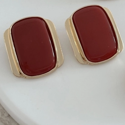 Gold Çerçeve Marka Model Küpe-Bordo