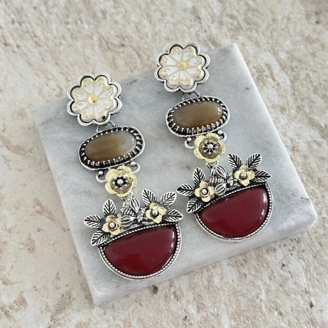 Çiçek Model Marka Küpe