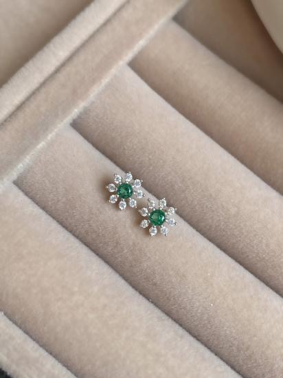 Blossom Yeşil Taşlı Minimal Küpe