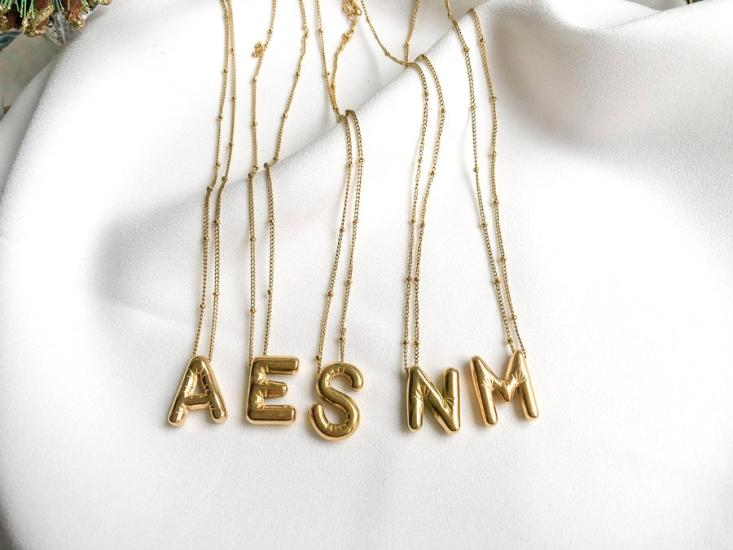 Çelik Balon Harf Kolye -Gold