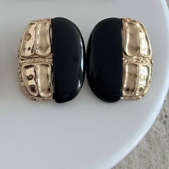 Gold Plaka Marka Model Küpe-Siyah