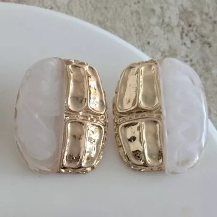 Gold Plaka Marka Model Küpe-Krem